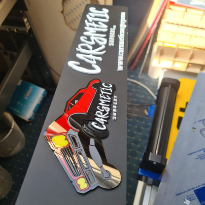 Custom logo Plate