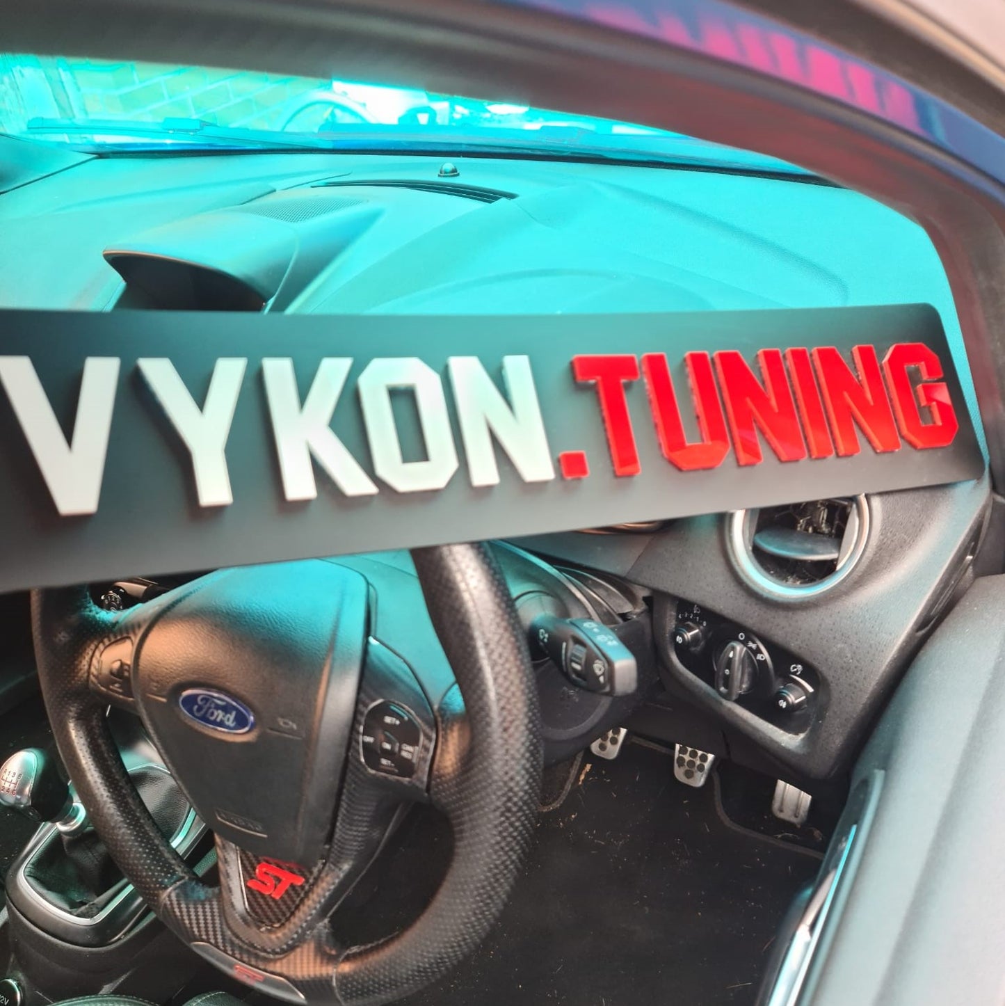 Custom logo Plate